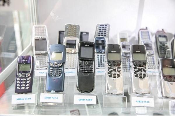 始創中心今個暑假將聯同多位手機收藏家舉辦「那些年……手提電話回顧展。